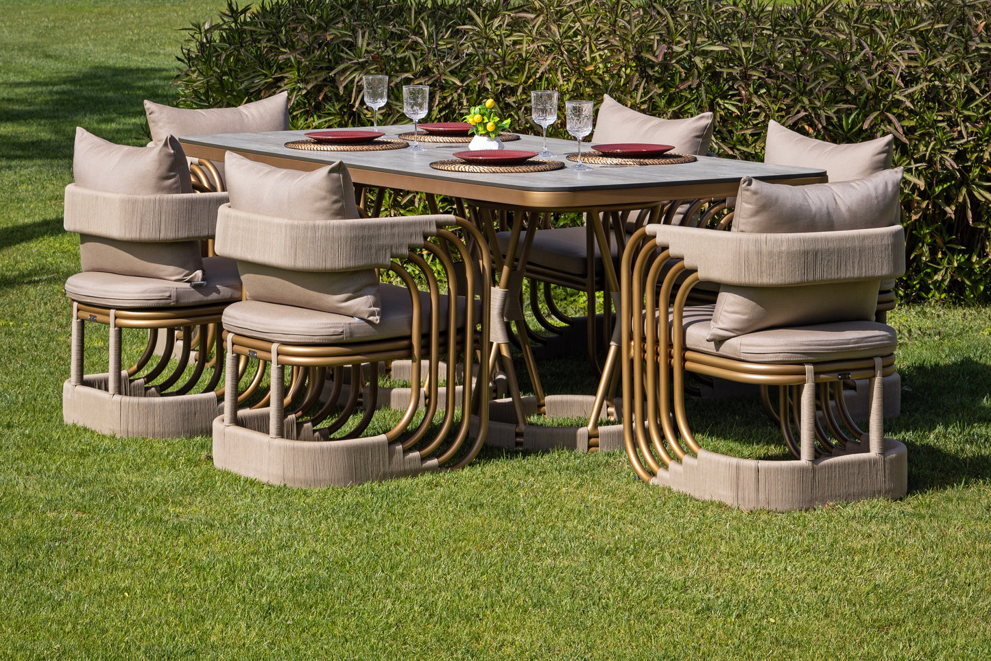 ST RAO BAHÇE MASA TAKIMI