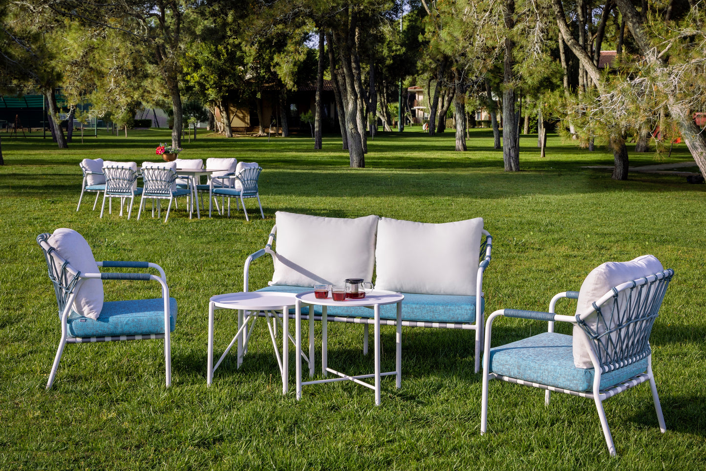 ST KUAZ BAHÇE MASA TAKIMI